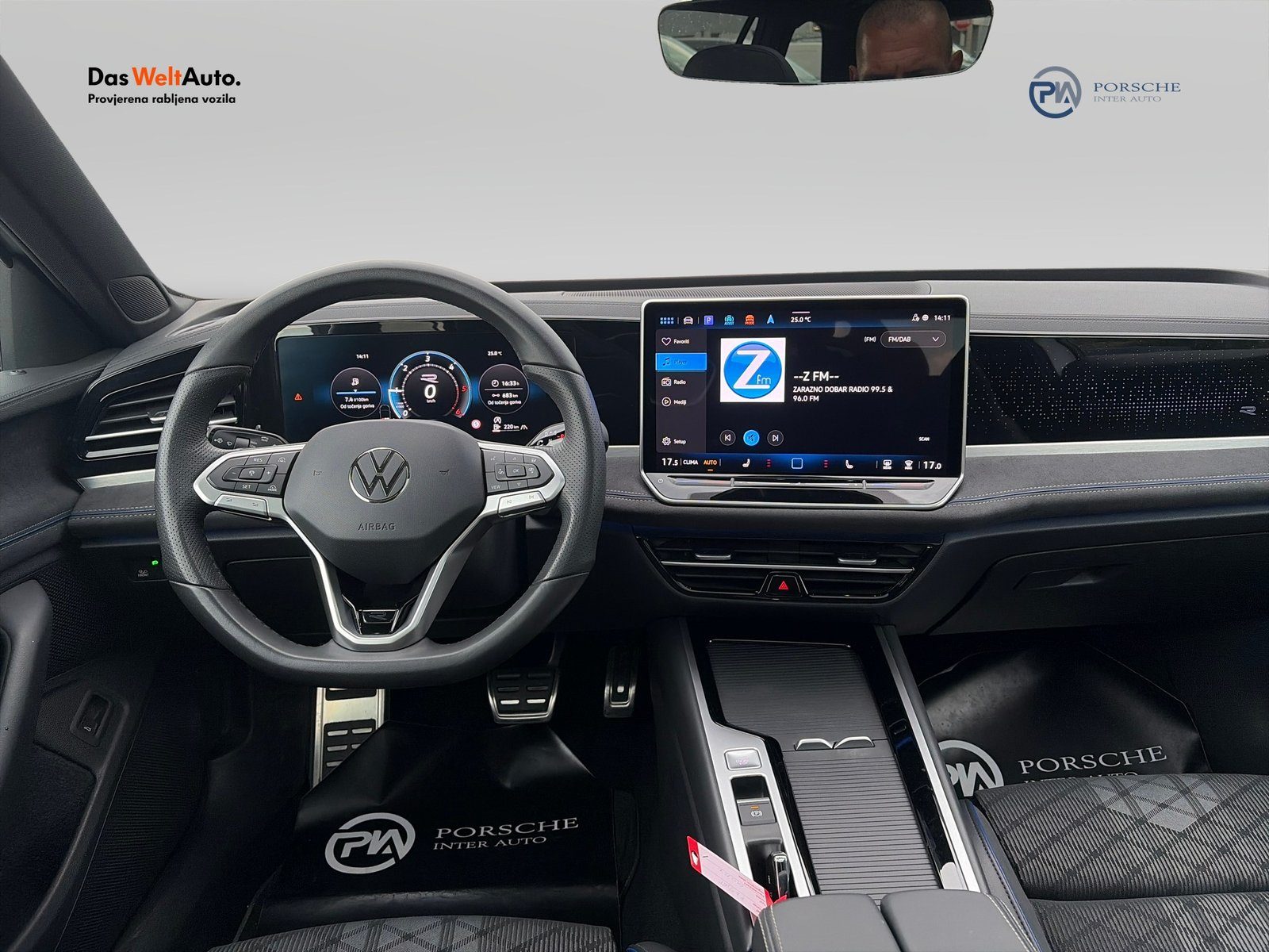 2025 Volkswagen Passat R-Line — fotografija 12
