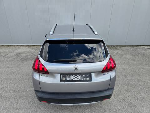 2017 Peugeot 2008 — sličica 4