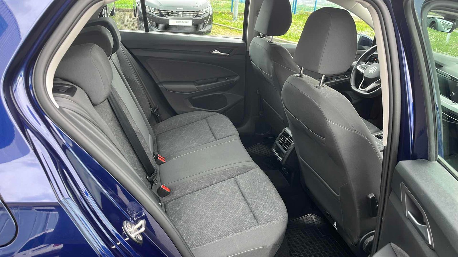 2024 Volkswagen Golf — fotografija 10