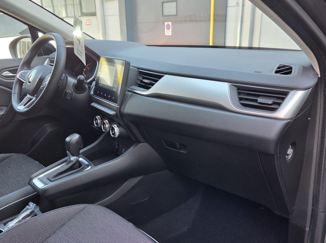 2022 Renault Captur — fotografija 12