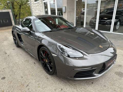 2017 Porsche Cayman