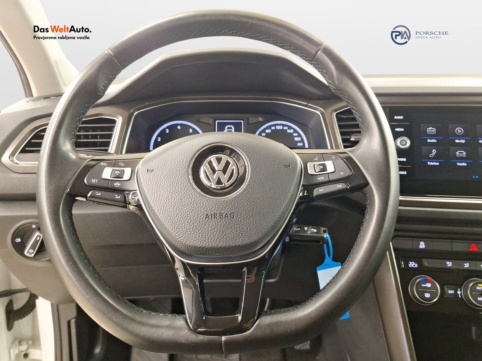 2019 Volkswagen T-Roc — fotografija 12