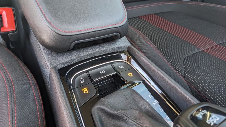 2021 Škoda Karoq — fotografija 28