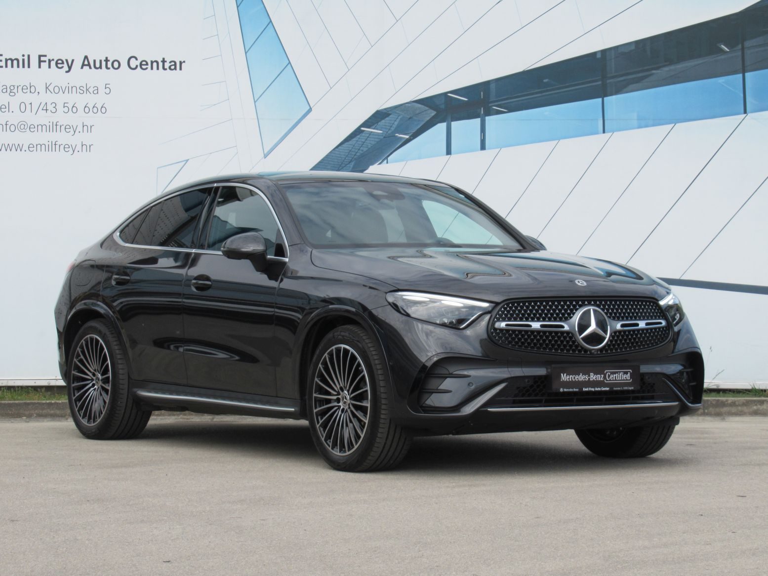 2025 Mercedes-Benz GLC AMG Line — fotografija 4