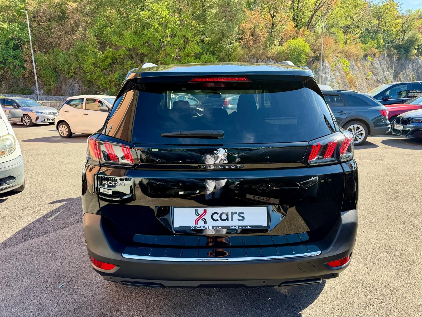 2022 Peugeot 5008 — fotografija 5