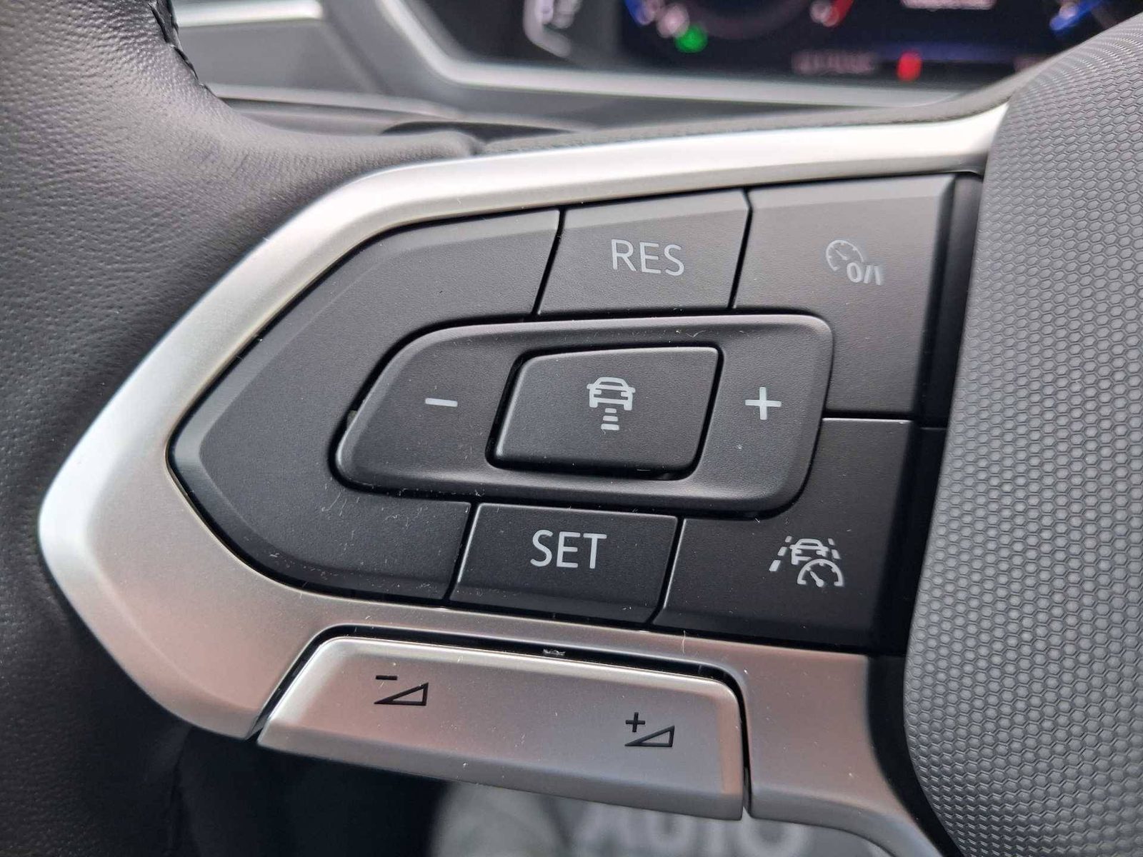 2021 Volkswagen Tiguan — fotografija 28