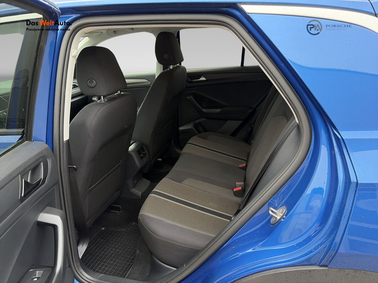 2020 Volkswagen T-Roc — fotografija 11