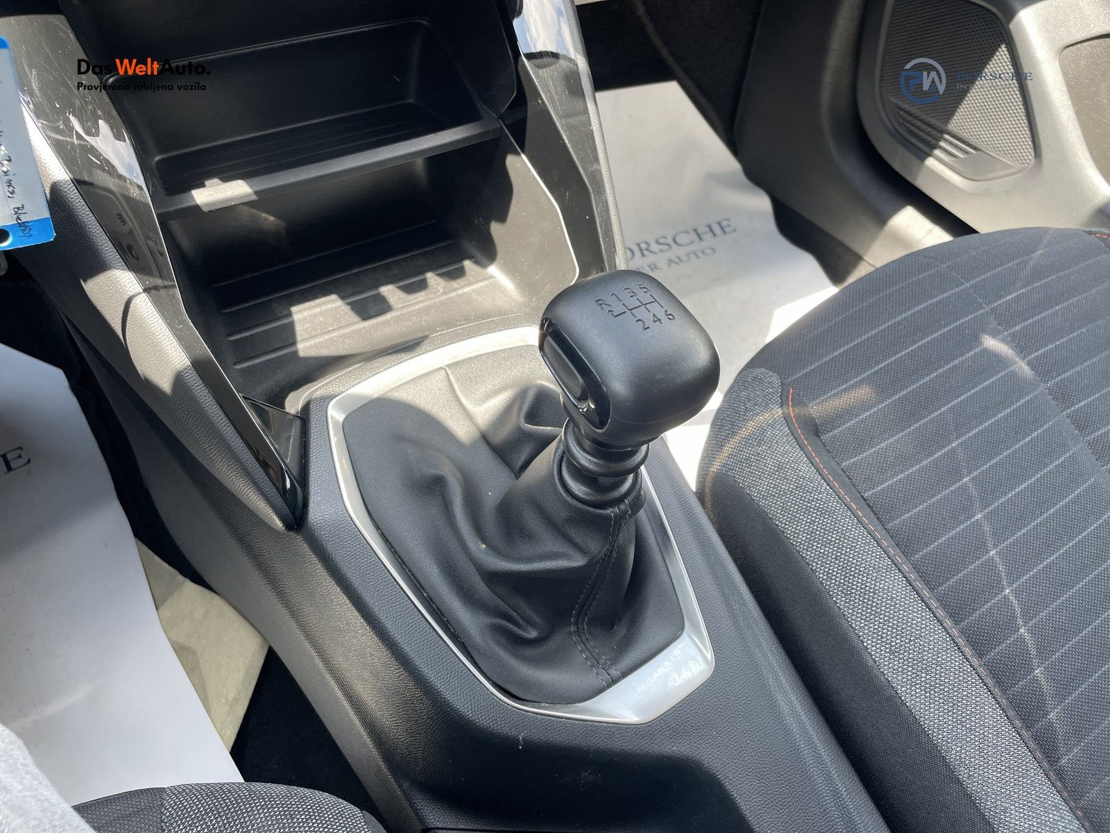 2021 Peugeot 208 — fotografija 19