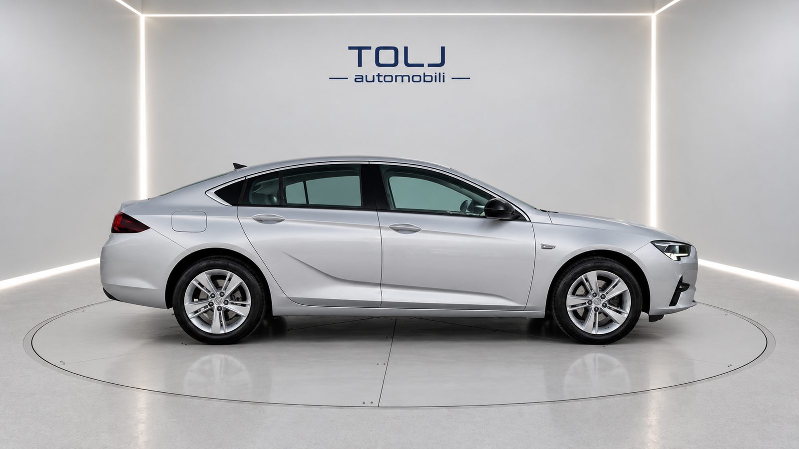 2021 Opel Insignia Grand Sport — fotografija 5