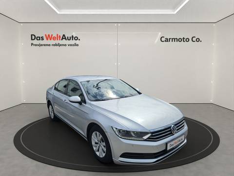 2019 Volkswagen Passat — sličica 7