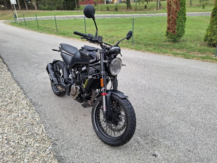 2022 Husqvarna SVARTPILEN 125 — fotografija 7