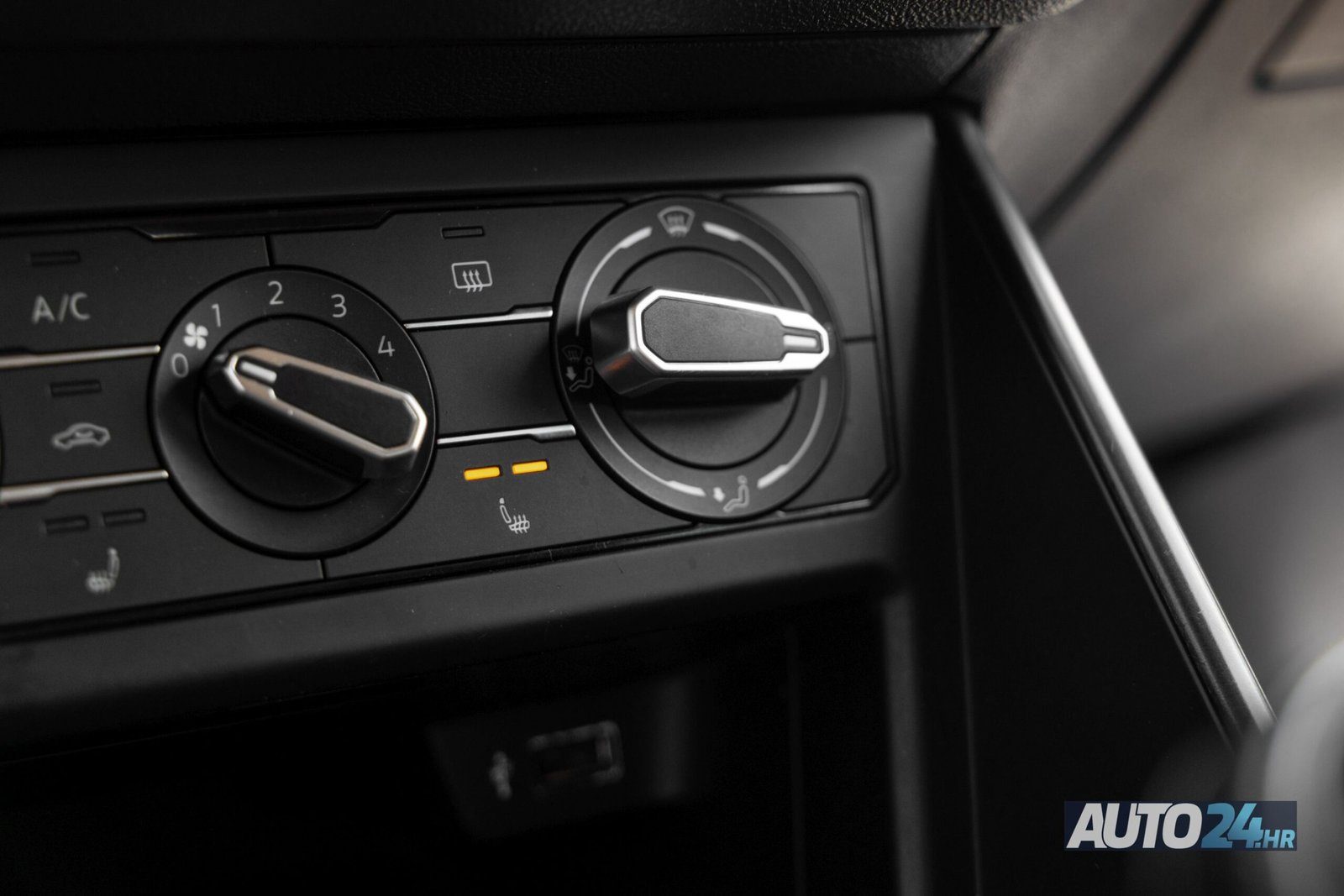 2019 Volkswagen Polo Trendline — fotografija 19