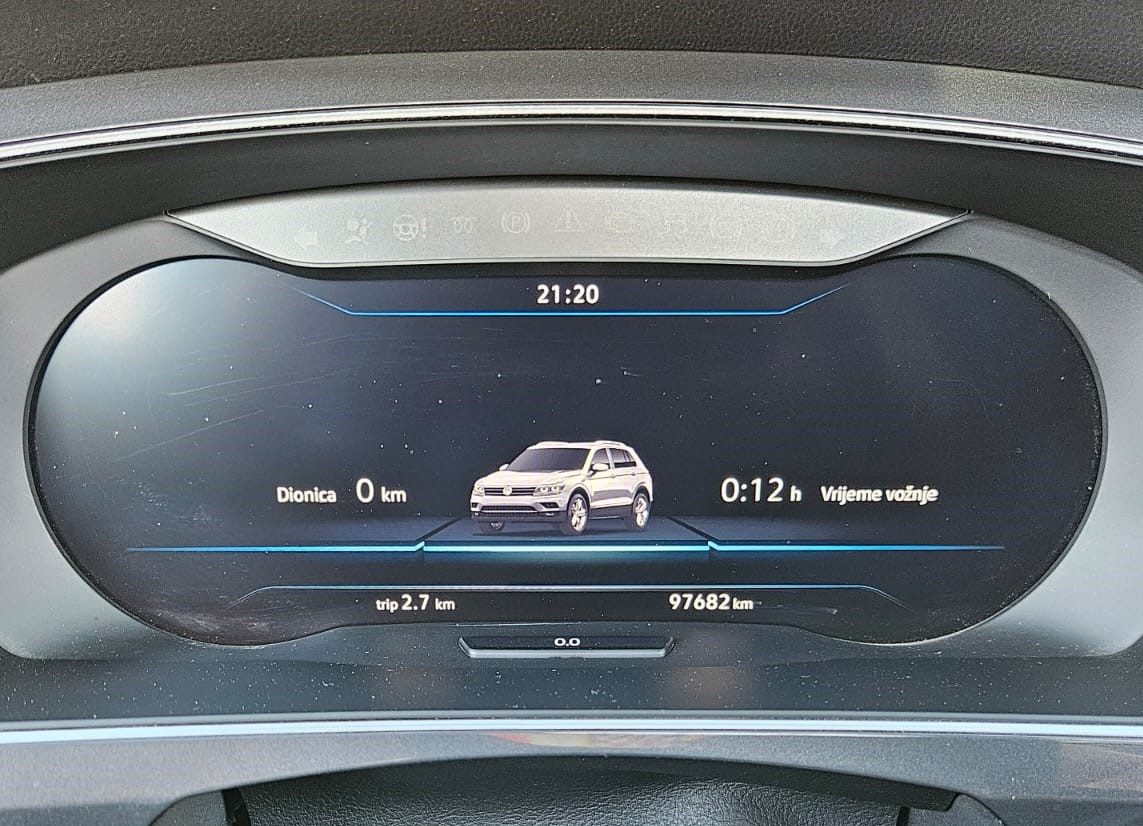 2018 Volkswagen Tiguan R-Line — fotografija 16
