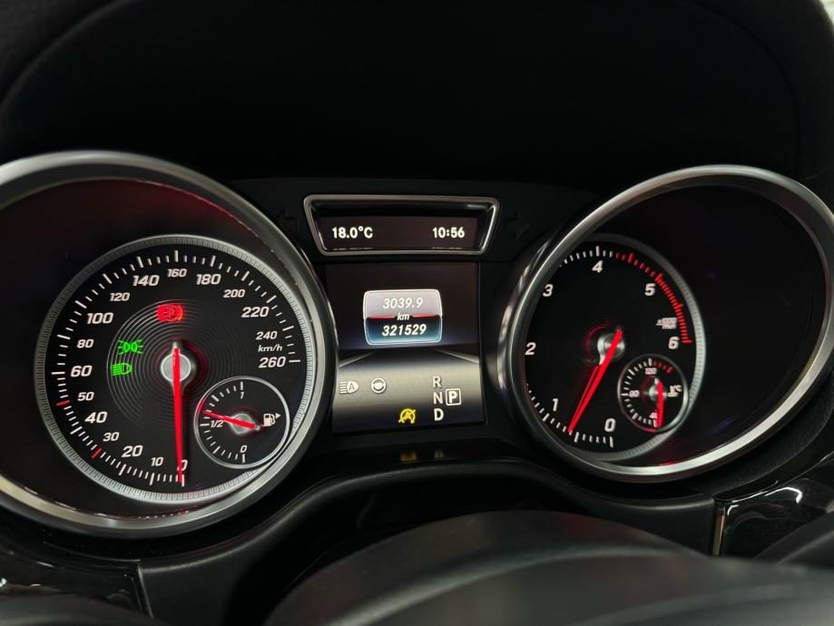 2016 Mercedes-Benz GLS — fotografija 10
