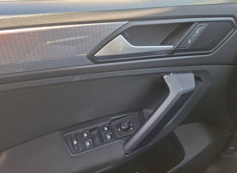 2023 Volkswagen Tiguan — sličica 20
