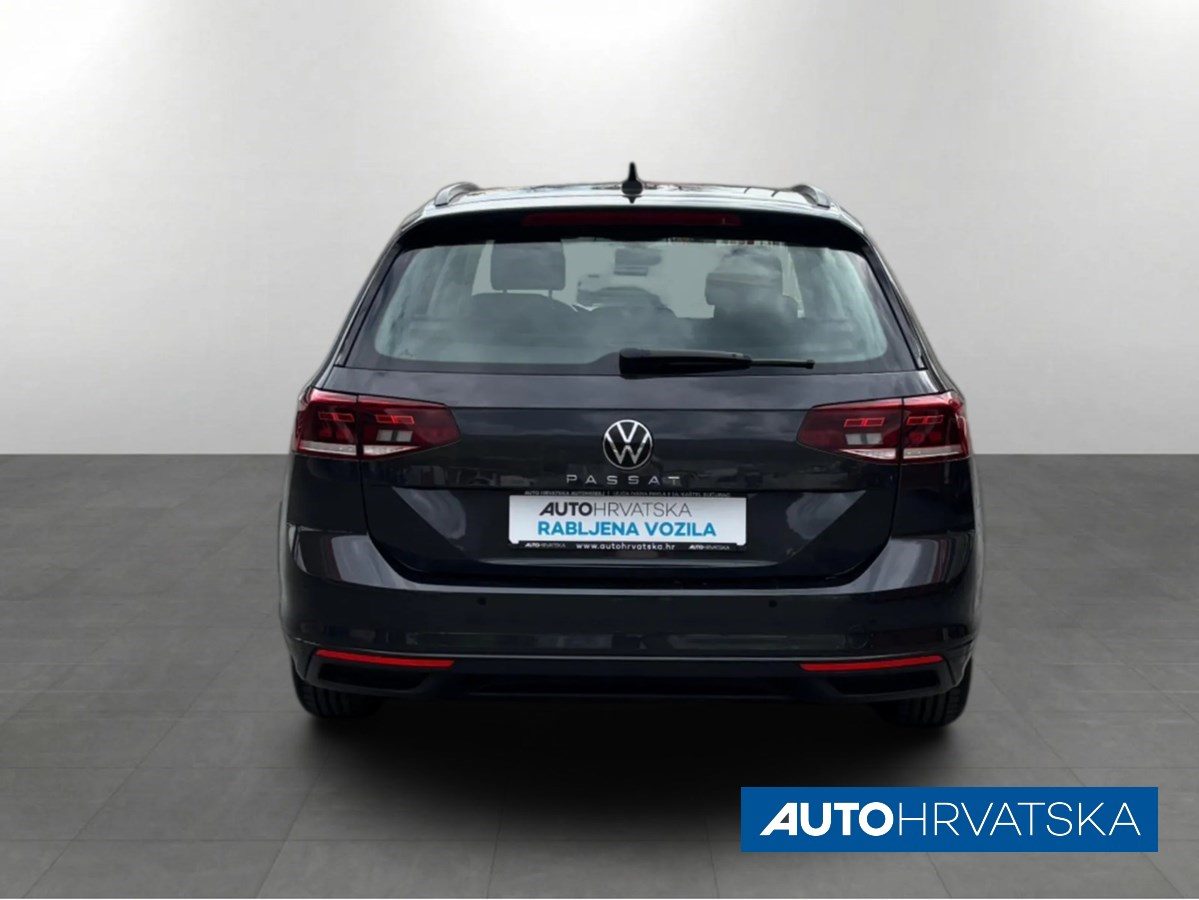 2021 Volkswagen Passat — fotografija 5
