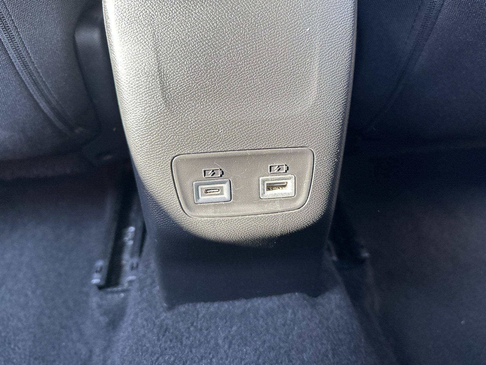2024 Peugeot 2008 — fotografija 21