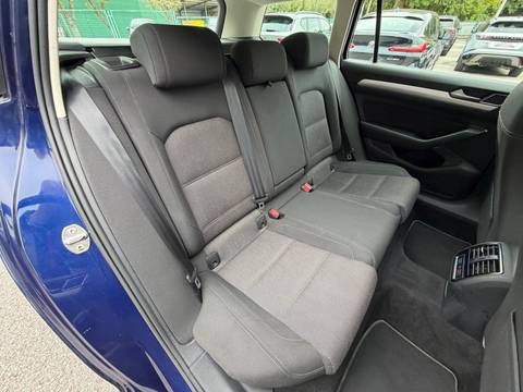 2019 Volkswagen Passat — sličica 7