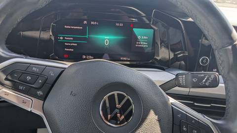 2022 Volkswagen Golf — sličica 13