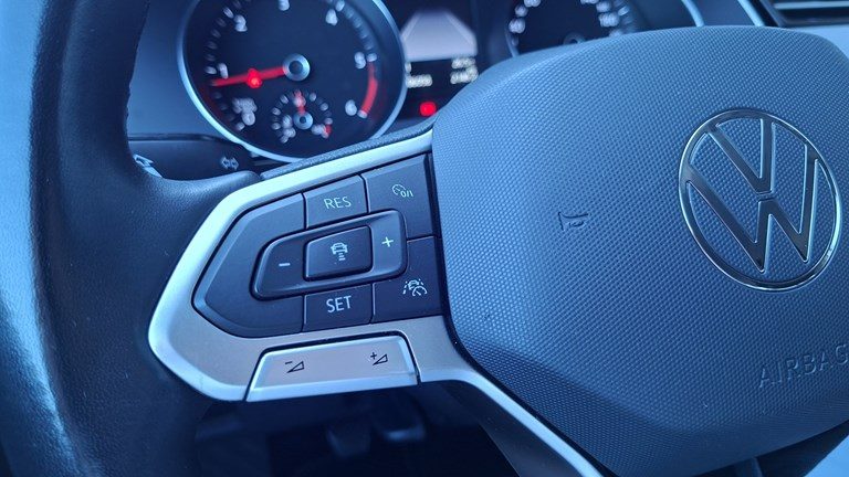 2021 Volkswagen Passat — fotografija 21