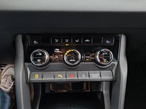 2023 Škoda Karoq — sličica 16