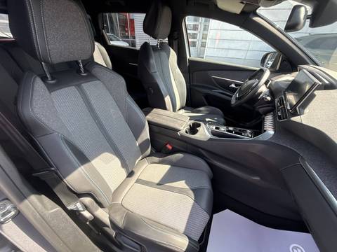2023 Peugeot 5008 — sličica 26