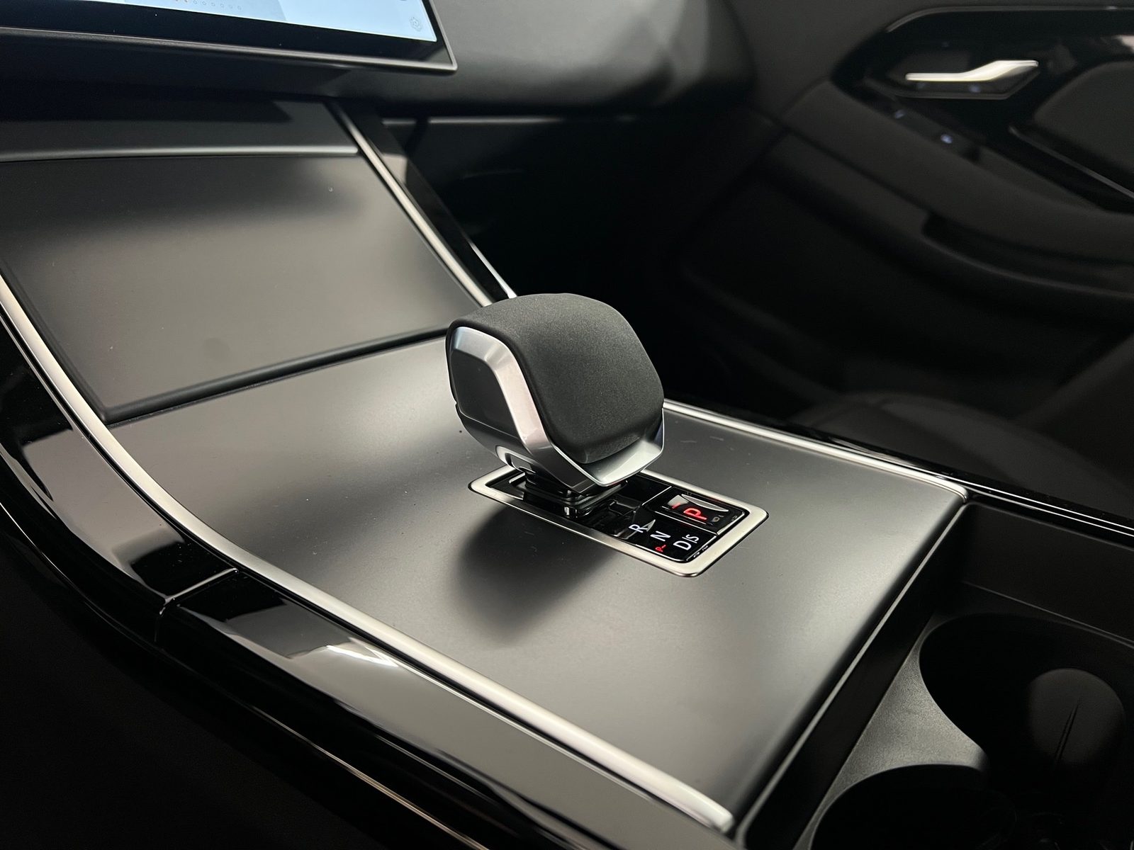 2025 Land Rover Range Rover Evoque — fotografija 23