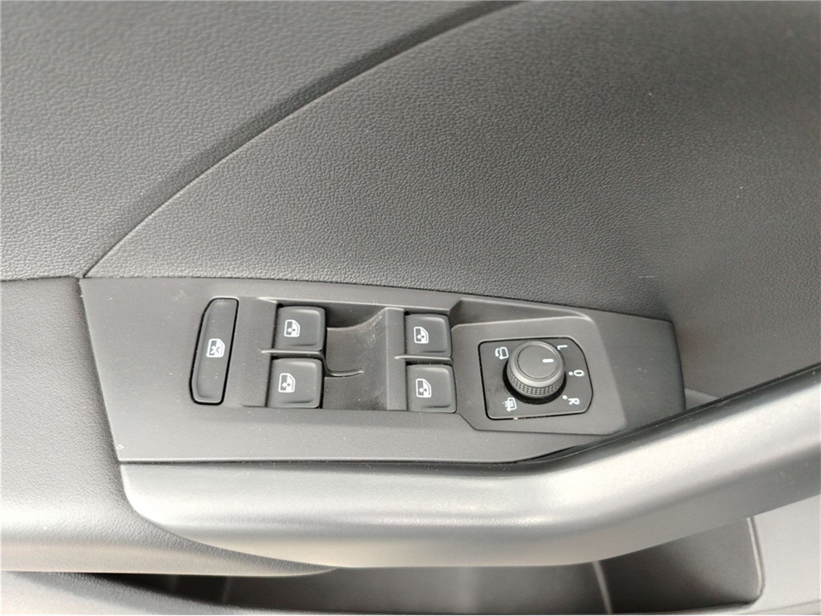 2023 Volkswagen T-Cross — fotografija 19