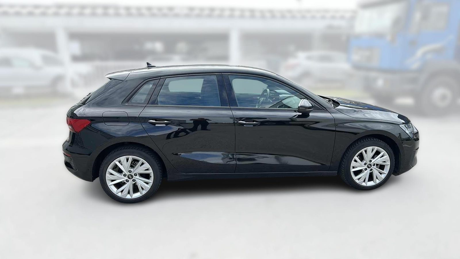 2023 Audi A3 Sportback — fotografija 8