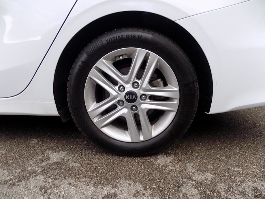 2019 Kia Ceed — fotografija 19