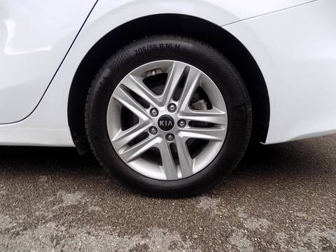 2019 Kia Ceed — sličica 19