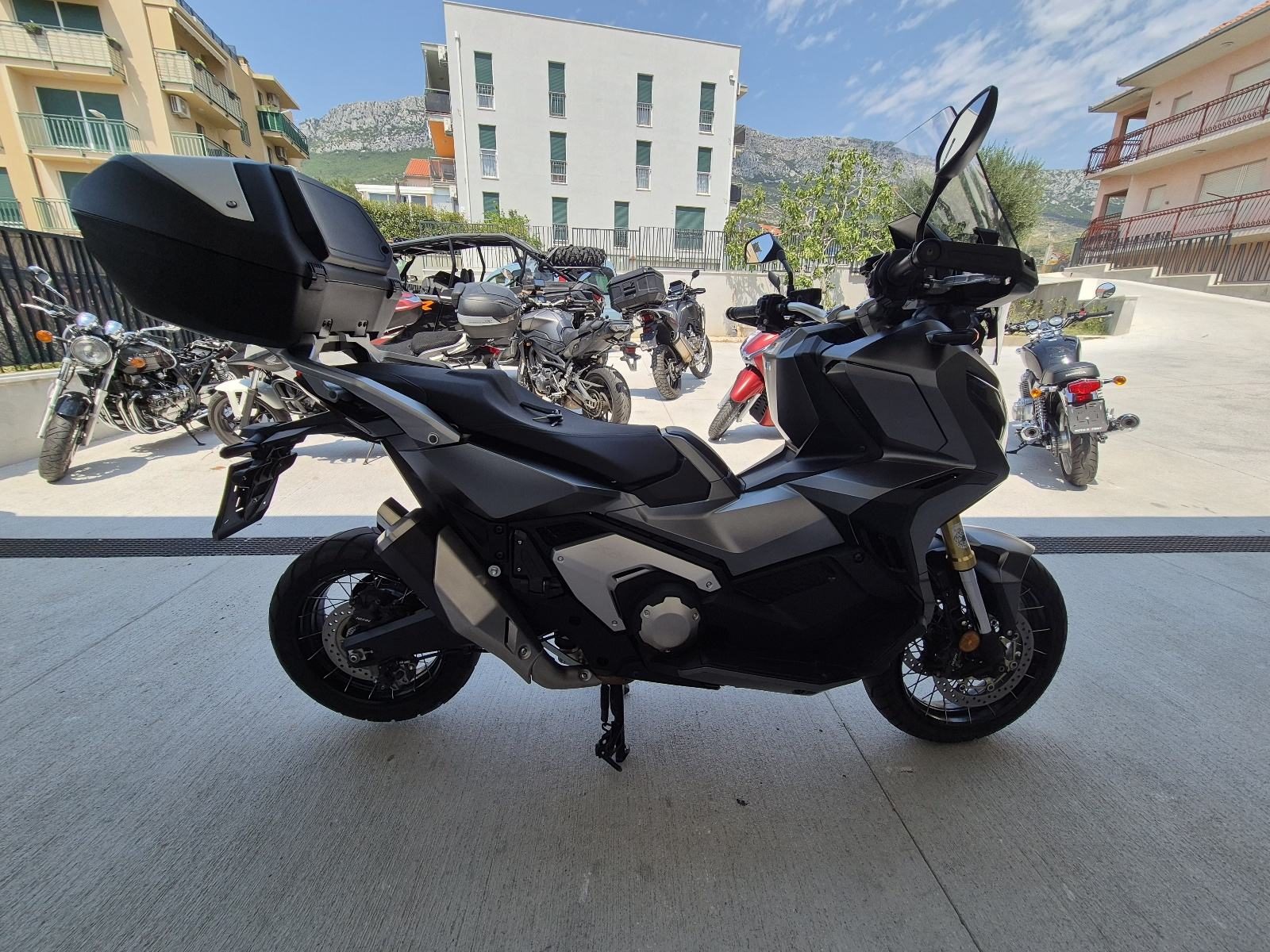 2022 Honda X-ADV 750 — fotografija 3