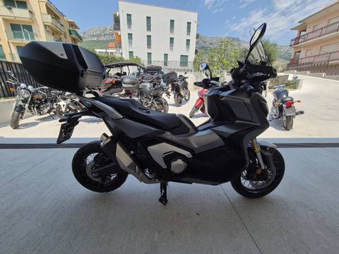 2022 Honda X-ADV 750 — sličica 3