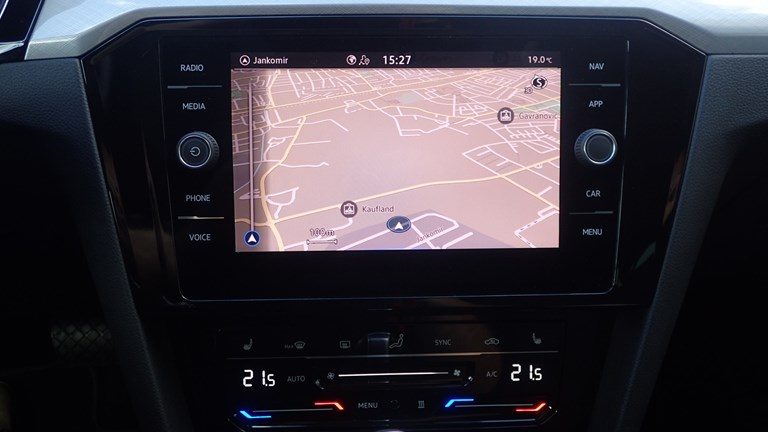 2022 Volkswagen Passat — fotografija 9