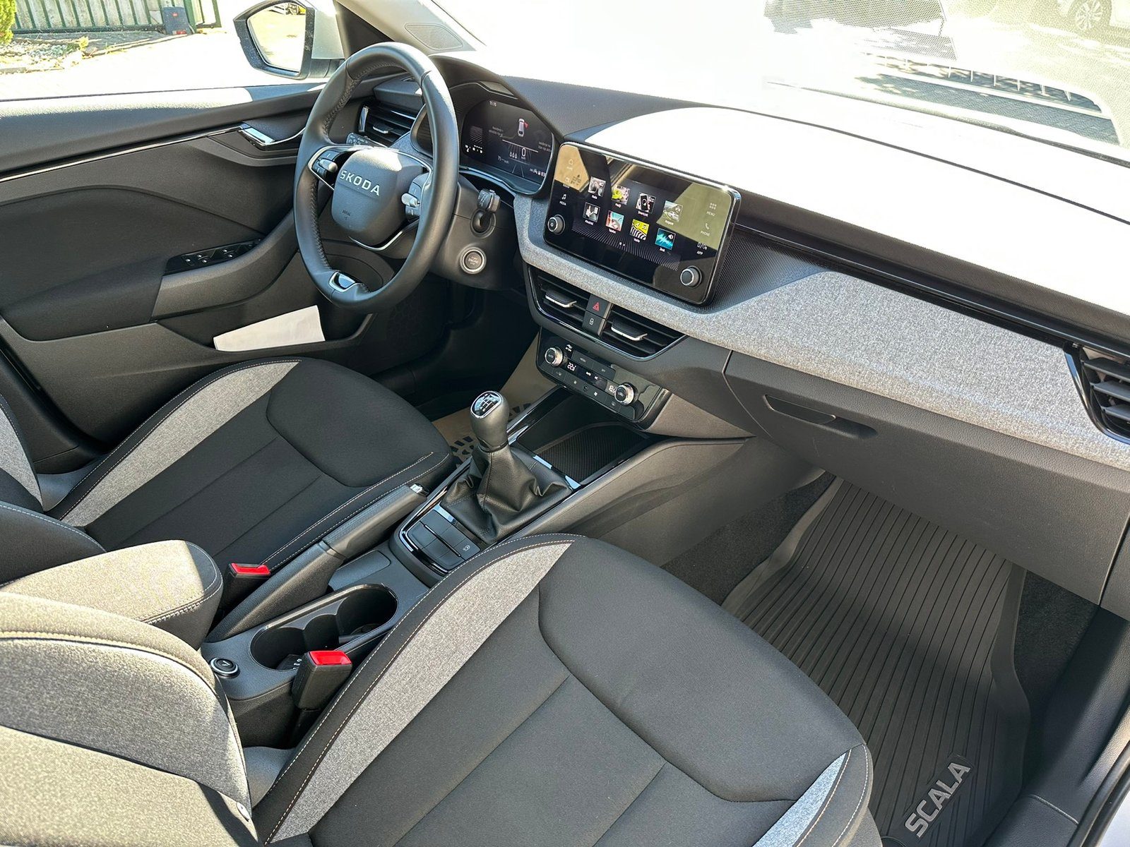 2025 Škoda Scala — fotografija 10
