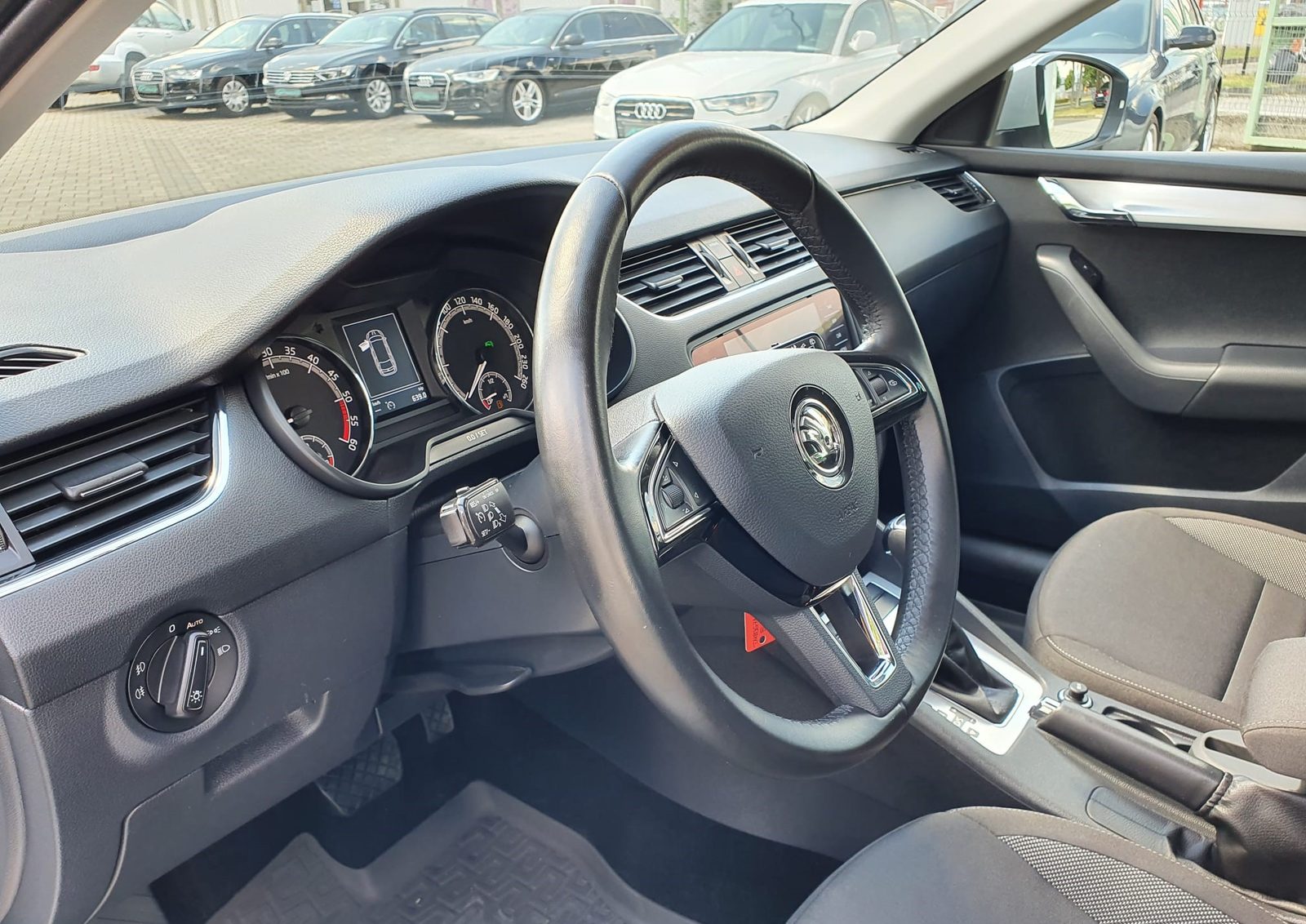 2018 Škoda Octavia Combi — fotografija 13