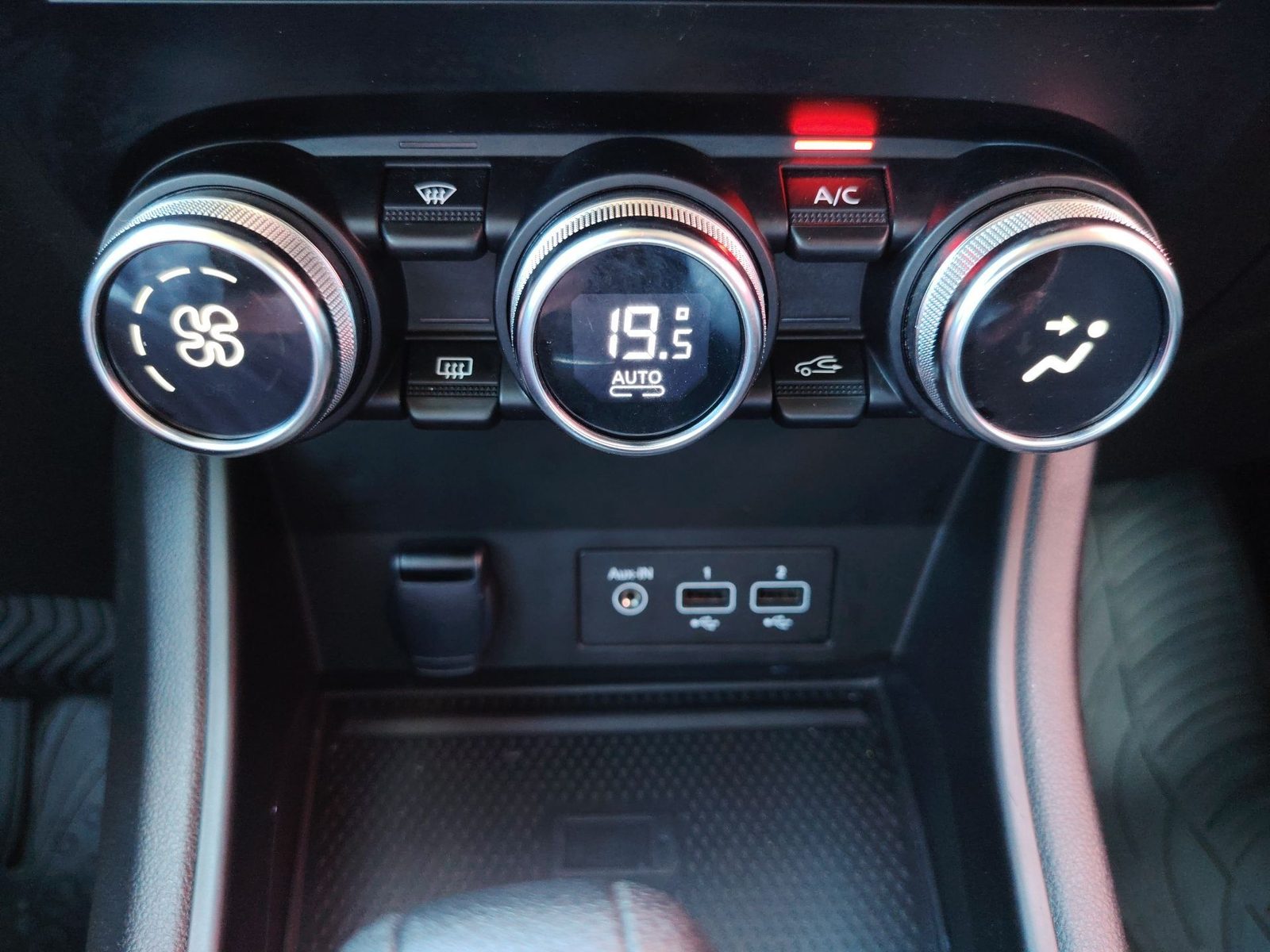 2023 Renault Captur — fotografija 30