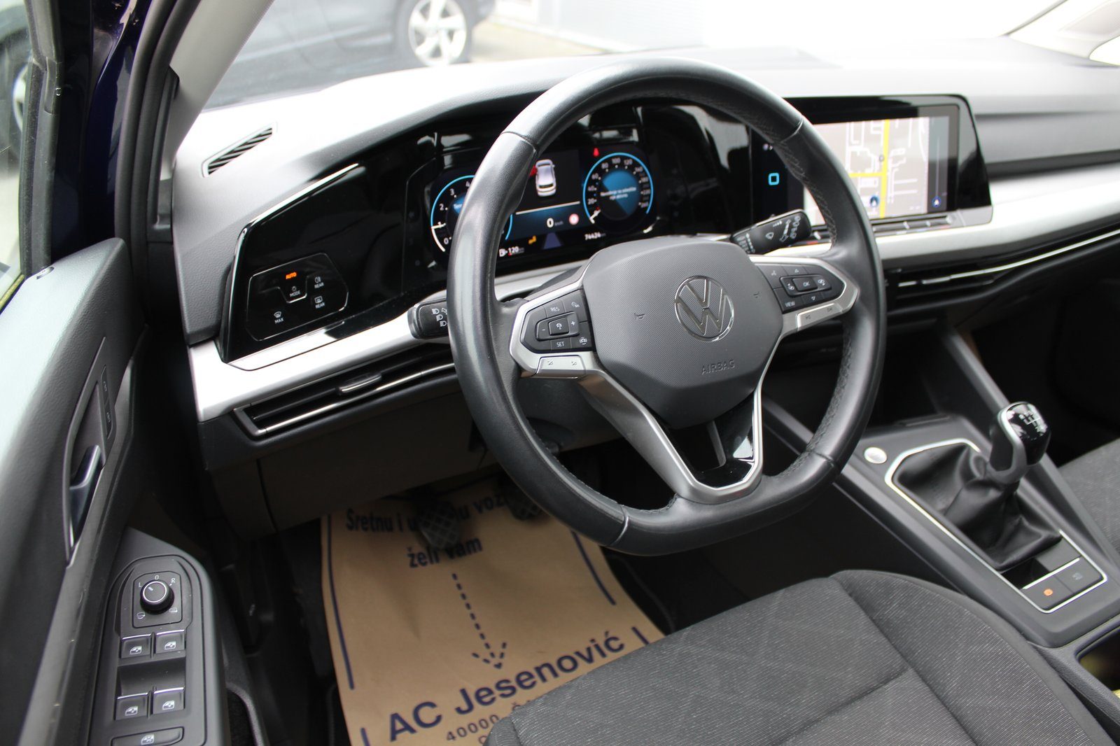 2023 Volkswagen Golf — fotografija 9