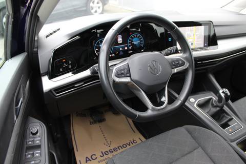 2023 Volkswagen Golf — sličica 9