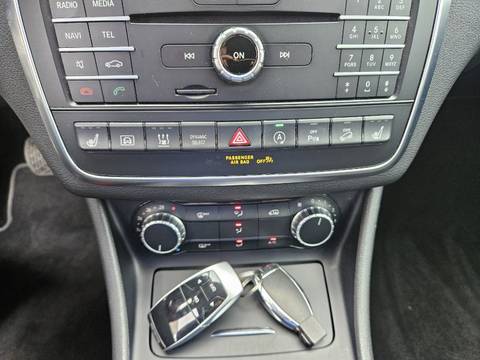 2016 Mercedes-Benz GLA — sličica 12