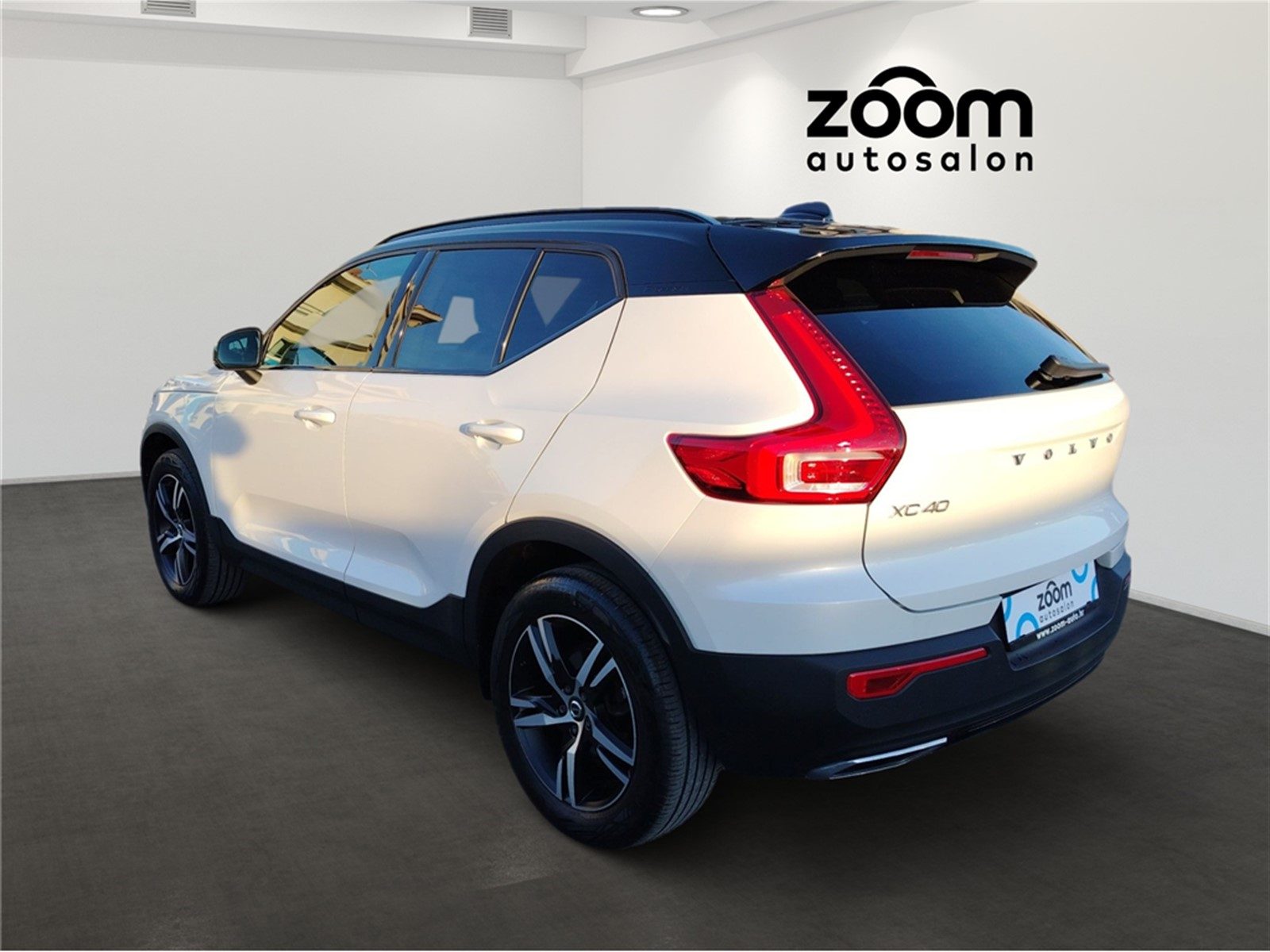 2020 Volvo XC40 — fotografija 4