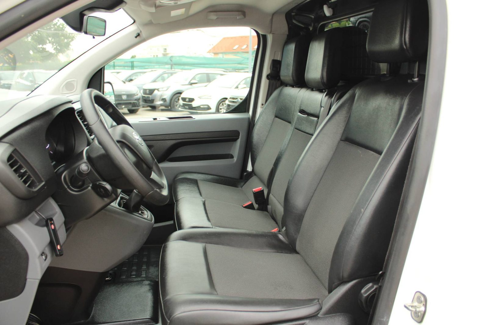 2022 Toyota Proace — fotografija 10
