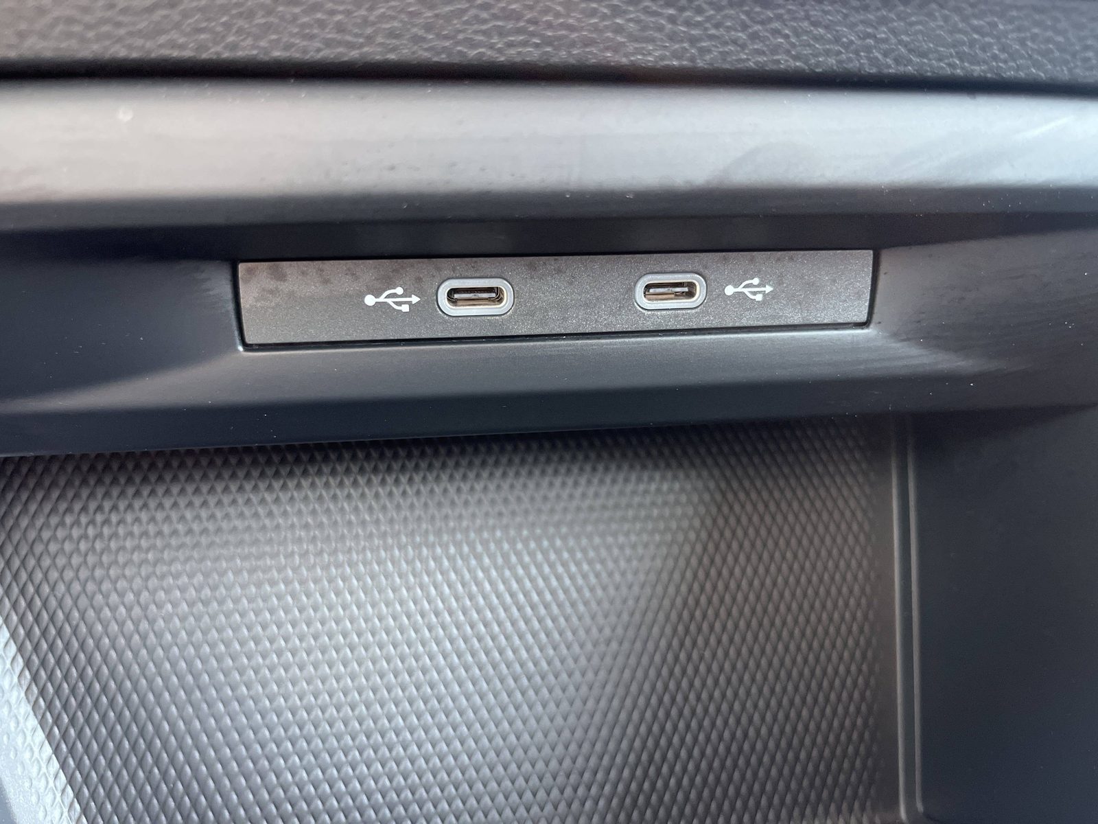 2024 Volkswagen Golf — fotografija 27