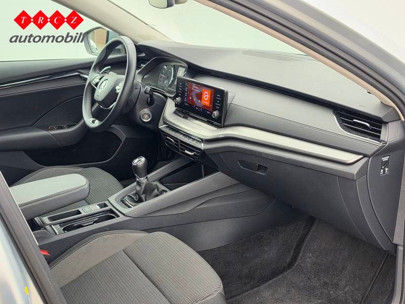 2022 Škoda Octavia — fotografija 6