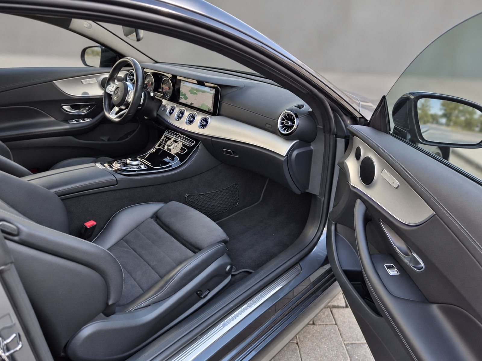 2019 Mercedes-Benz E-klasa — fotografija 13