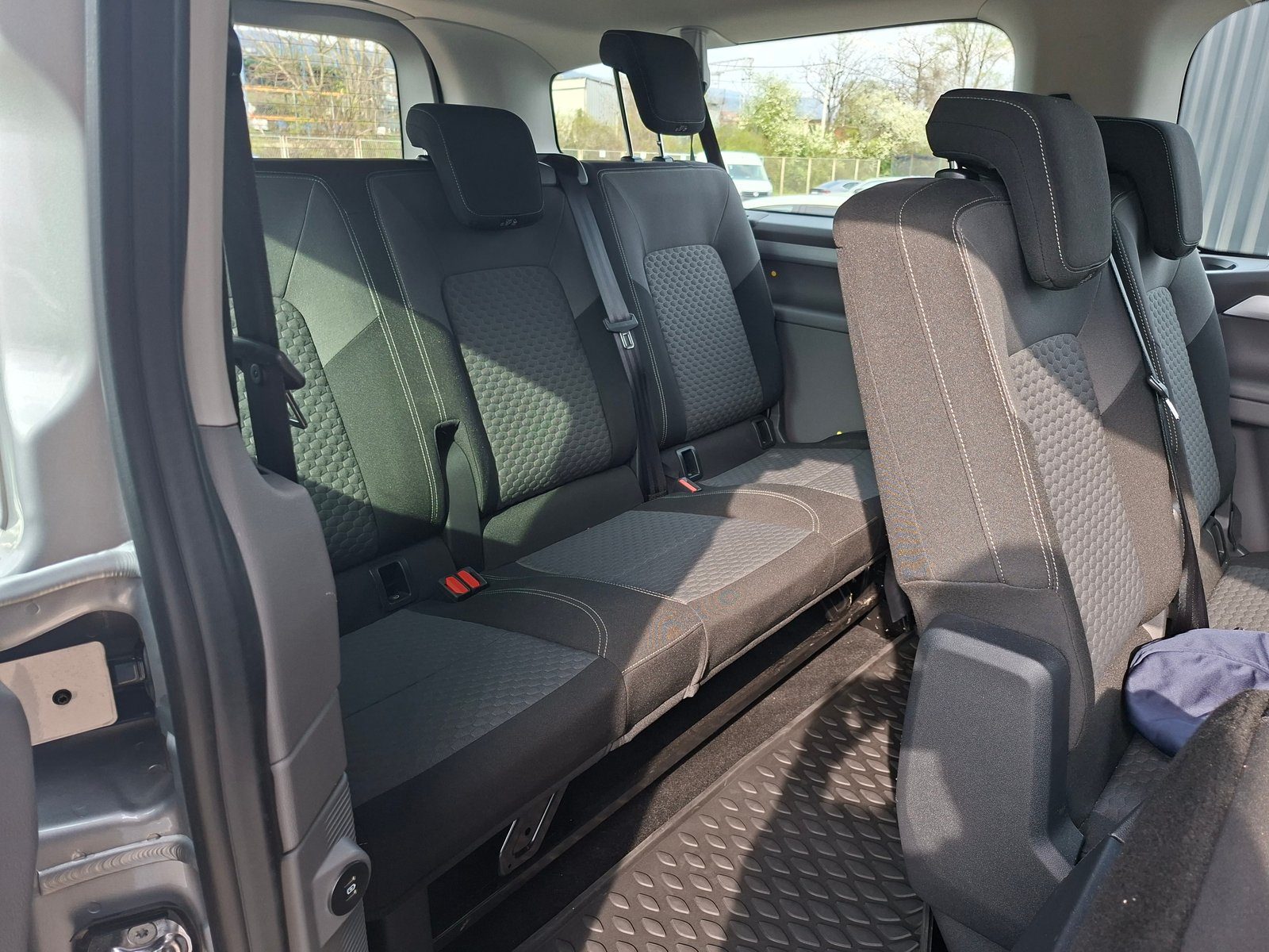 2025 Volkswagen Caravelle — fotografija 14