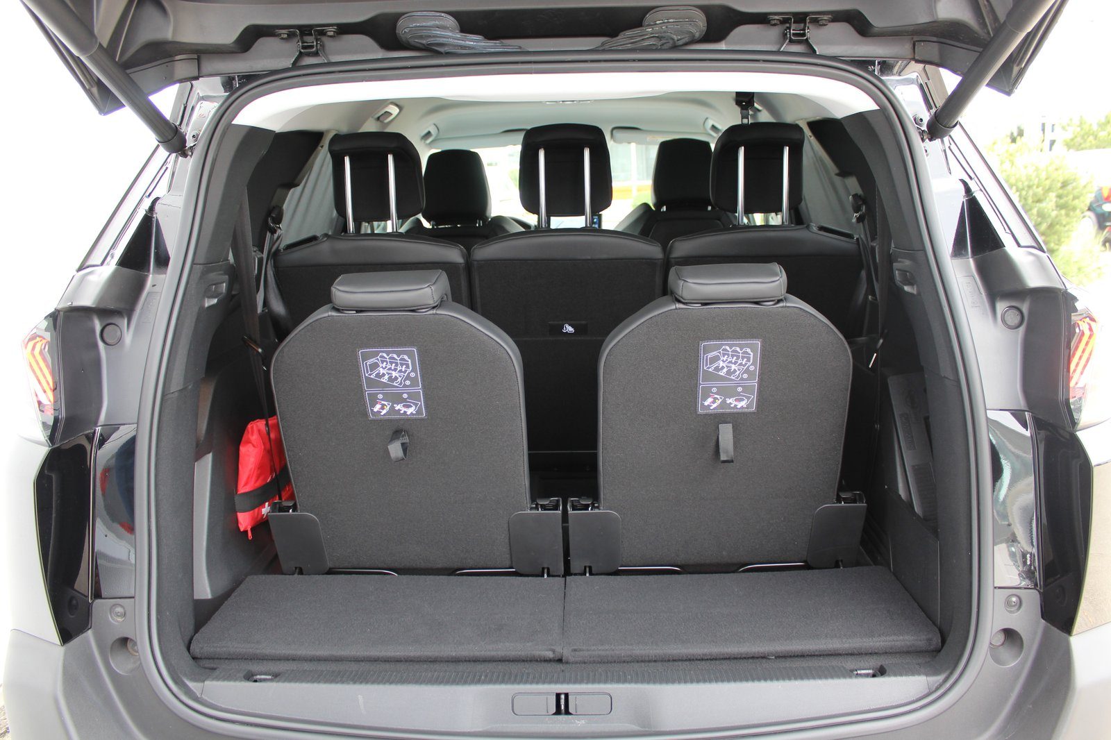 2022 Peugeot 5008 — fotografija 17