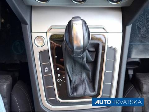 2019 Volkswagen Passat — sličica 21