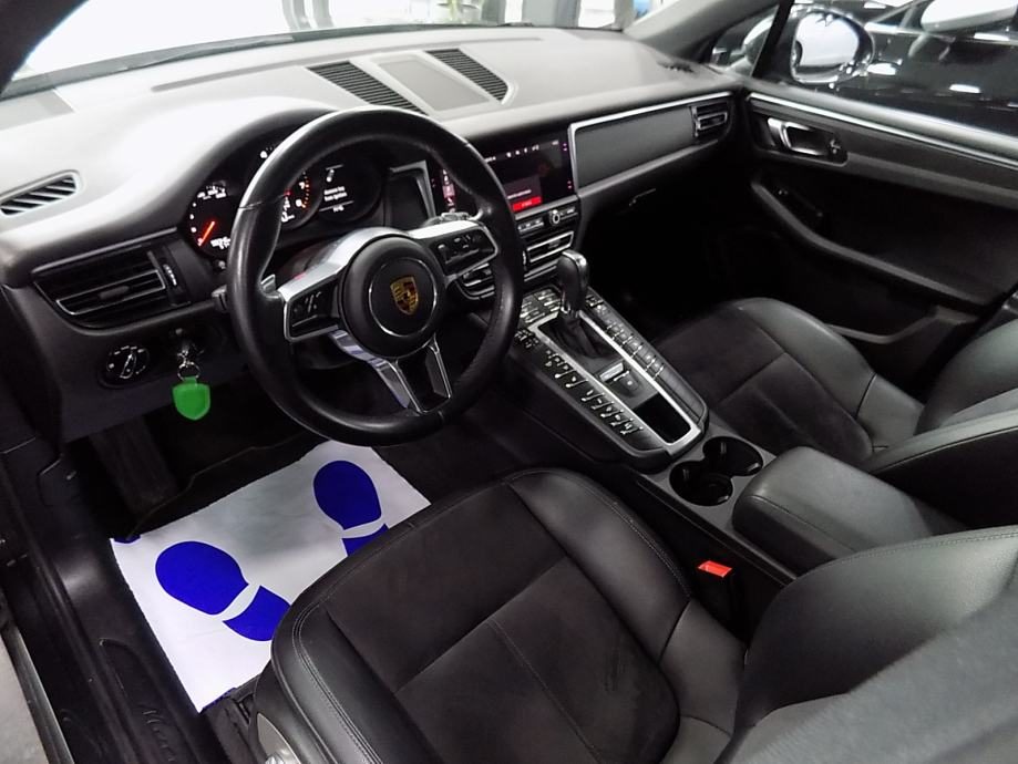 2020 Porsche Macan — fotografija 12