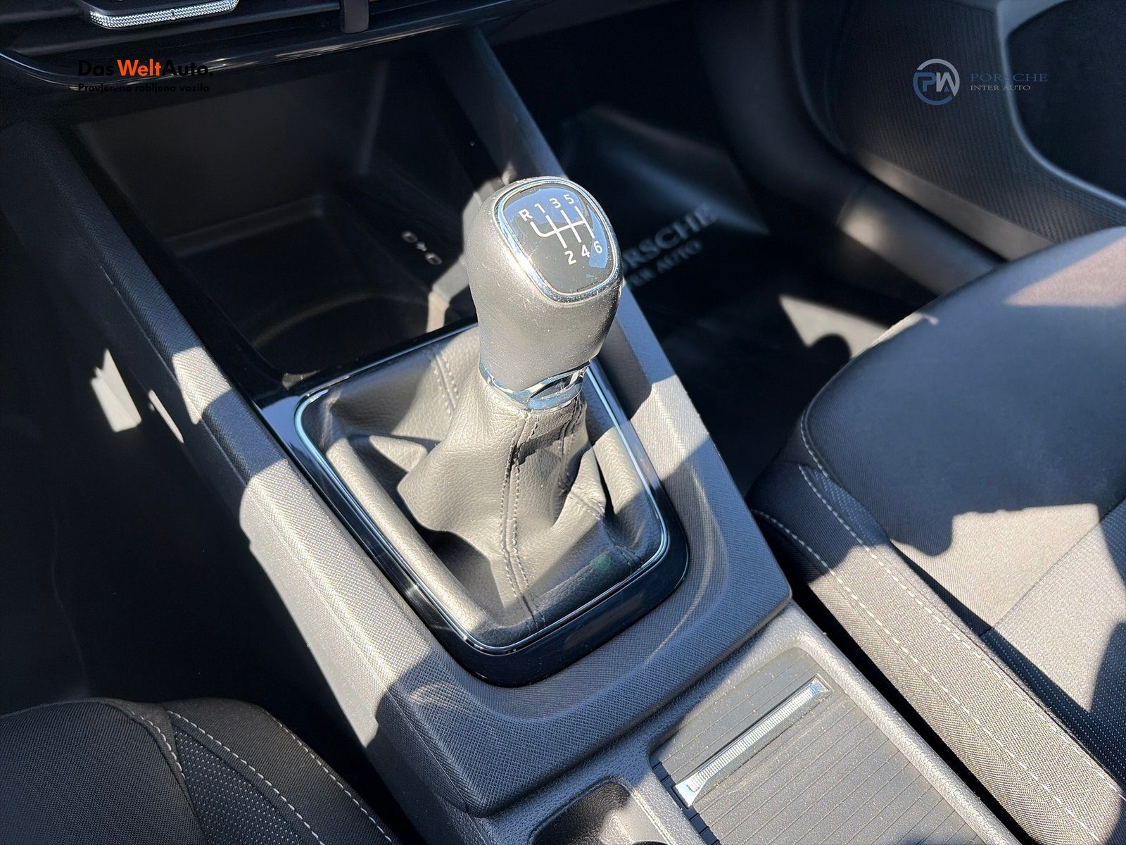 2021 Škoda Octavia — fotografija 19